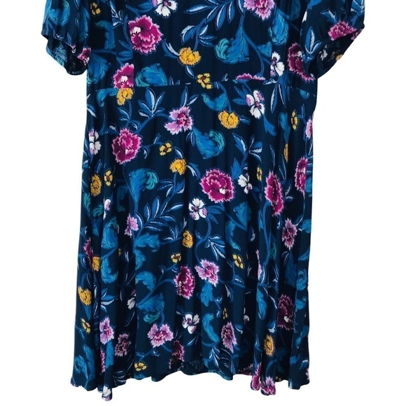 New! Old Navy Bohemian Smocked Blue Floral Fit & Flare Dress - Picture 7 of 11